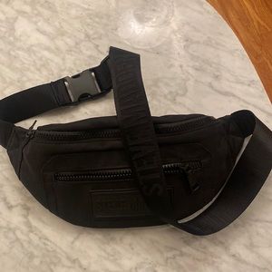 Steve Madden Fanny pack